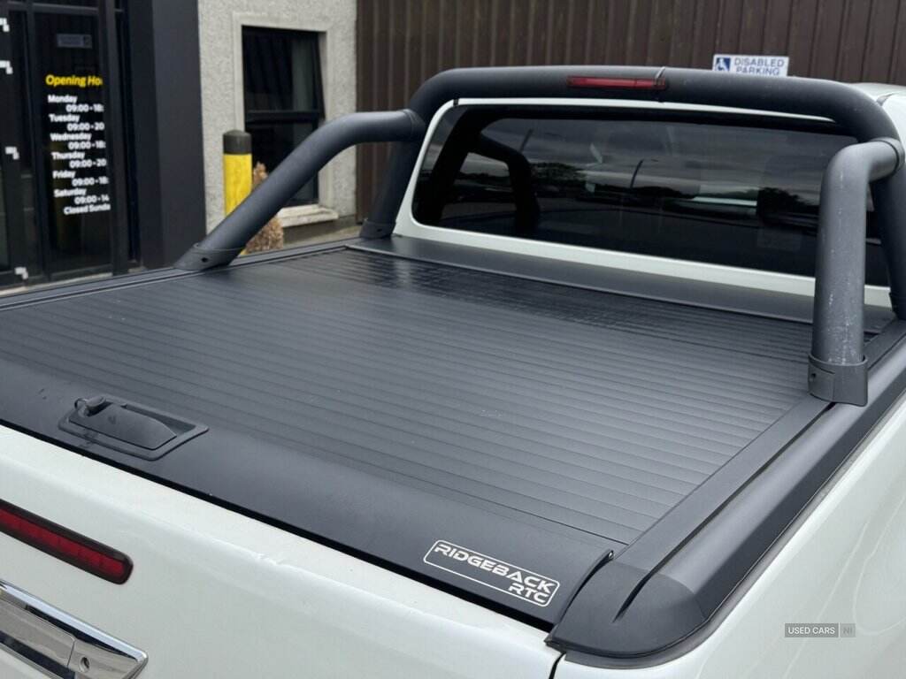 Nov 2019 Toyota Hi-lux Invincible D/Cab Pick Up 2.4 D-4D Auto