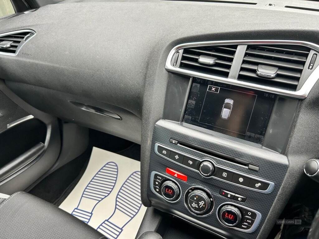Citroen DS4 1.6 e-HDi Airdream DStyle Nav Hatchback 5dr Diesel Manual Euro 5 (s/s) (115 ps) in Antrim