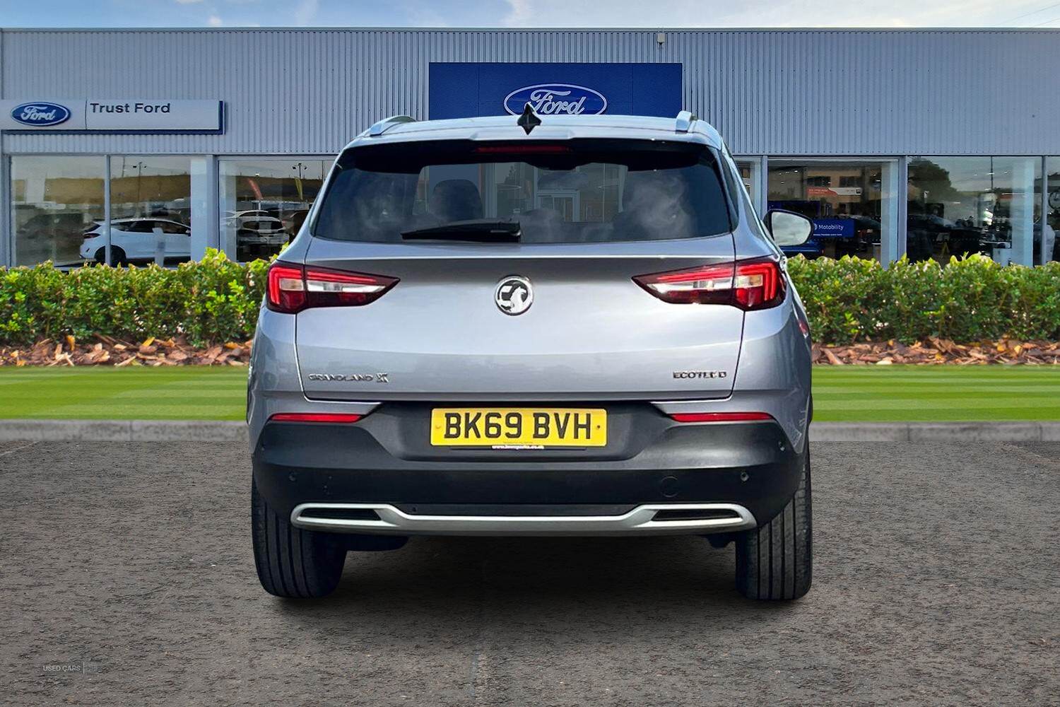 Feb 2020 Vauxhall Grandland X 1.5 Turbo D Business Edition Nav 5dr