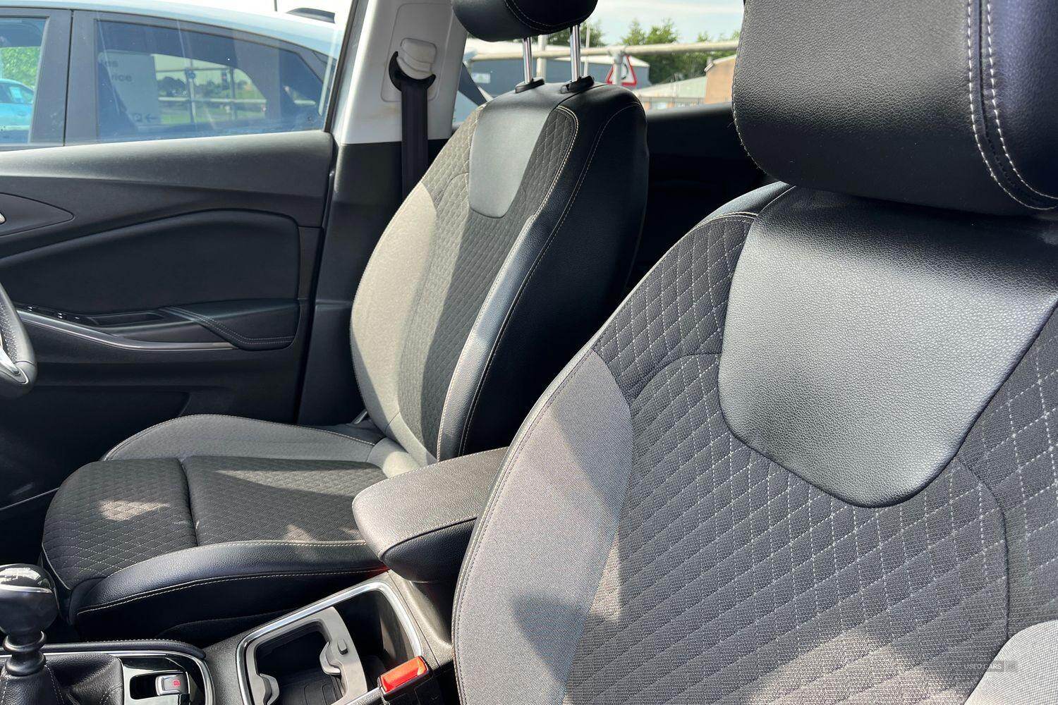 Feb 2020 Vauxhall Grandland X 1.5 Turbo D Business Edition Nav 5dr
