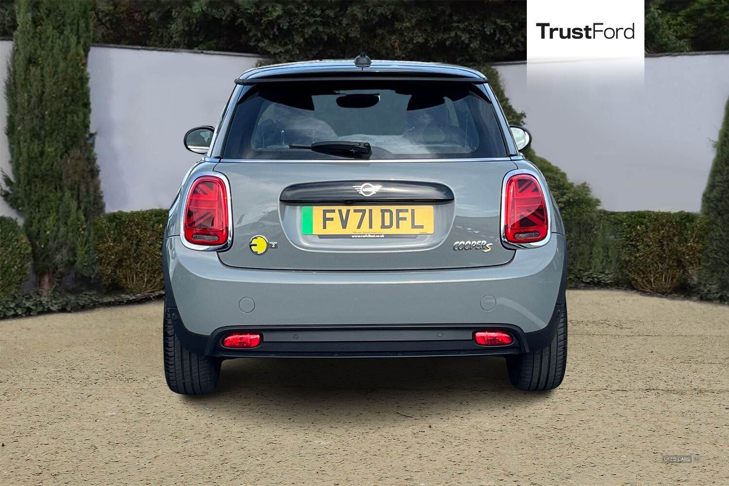 Nov 2021 MINI HATCHBACK 135kW Cooper S Level 2 33kWh 3dr Auto