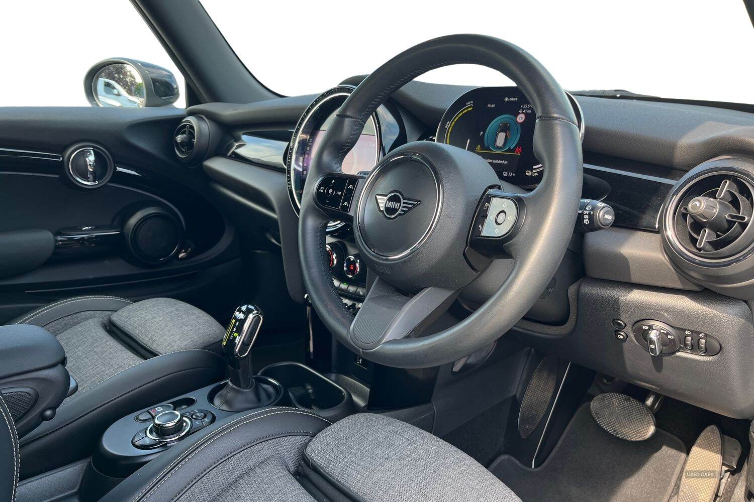 Nov 2021 MINI HATCHBACK 135kW Cooper S Level 2 33kWh 3dr Auto