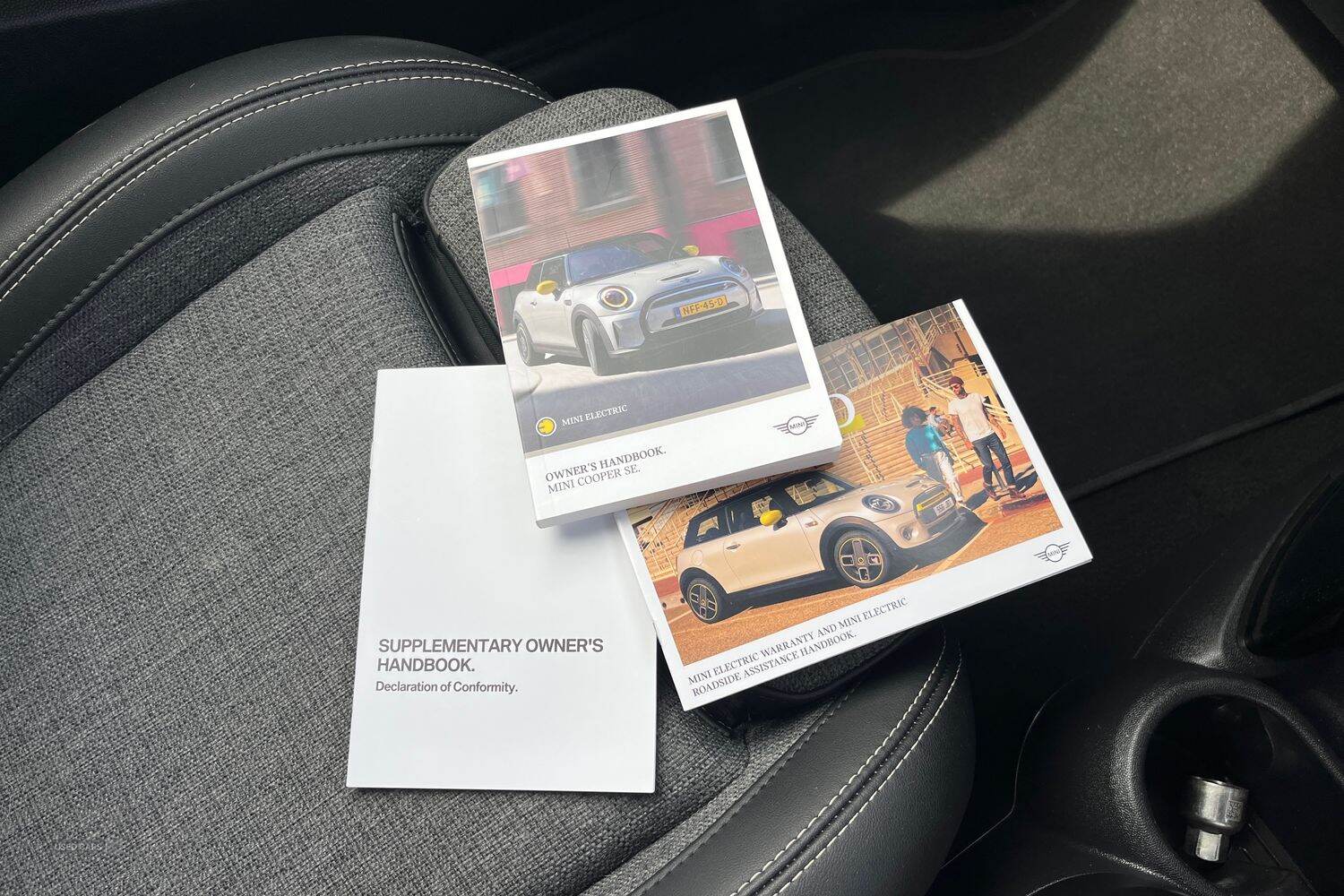Nov 2021 MINI HATCHBACK 135kW Cooper S Level 2 33kWh 3dr Auto