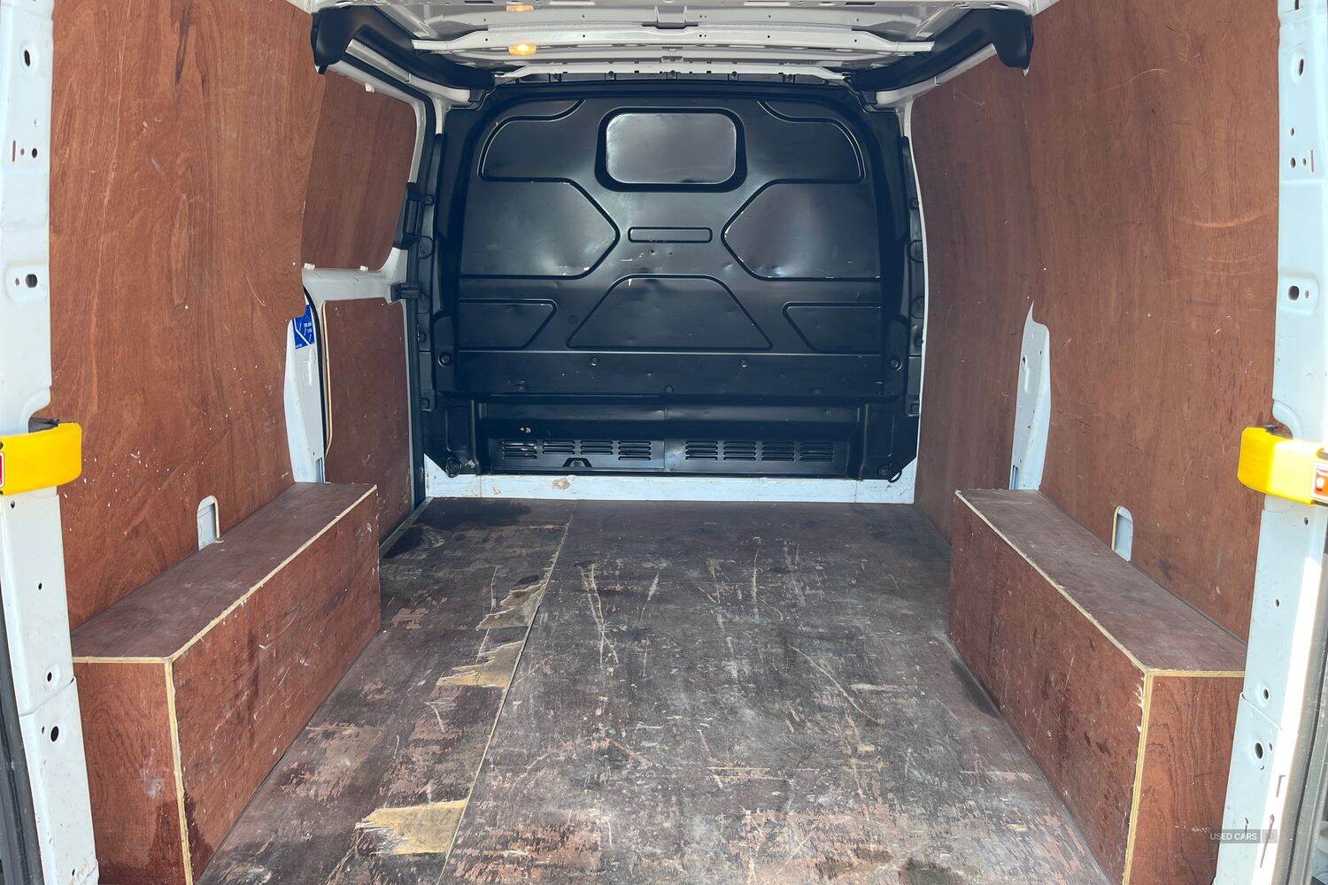 Nov 2021 Ford Transit Custom 2.0 EcoBlue 130ps Low Roof Leader Van