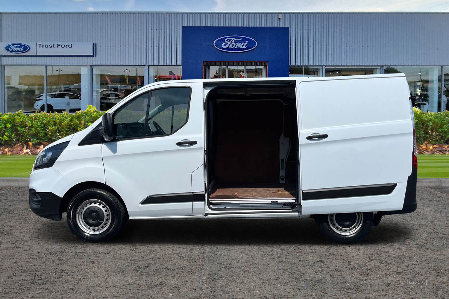 Nov 2021 Ford Transit Custom 2.0 EcoBlue 130ps Low Roof Leader Van