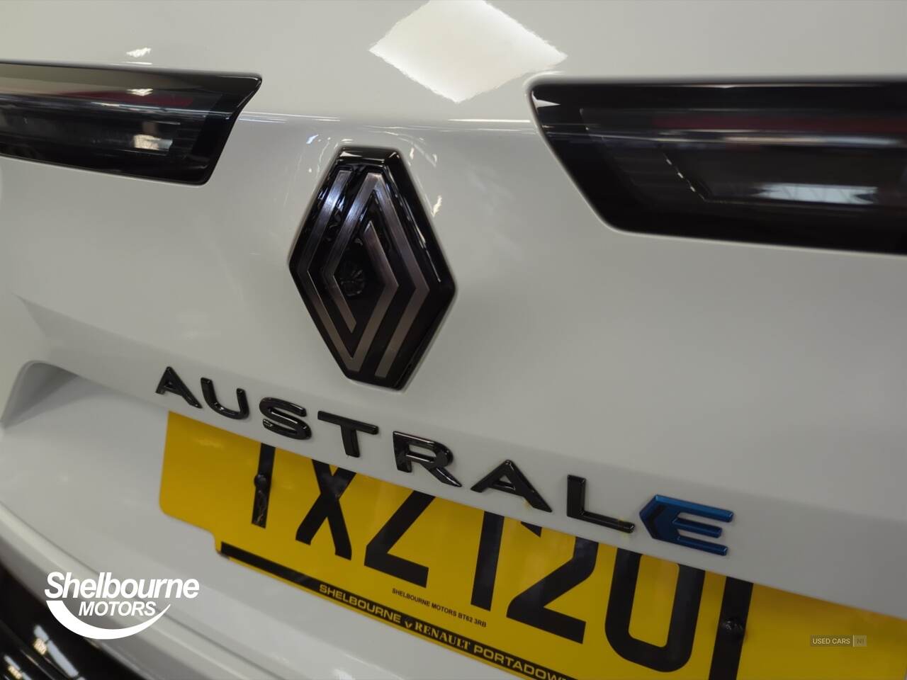 Nov 2023 Renault Austral E-Tech FHEV Iconic Esprit Alpine 5dr Auto 4C