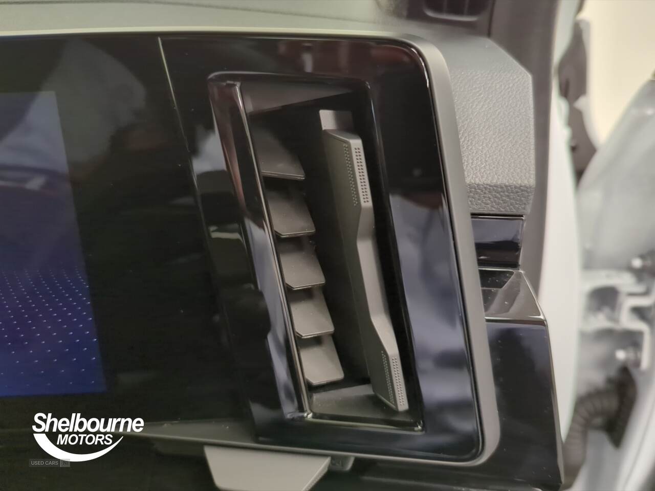 Nov 2023 Renault Austral E-Tech FHEV Iconic Esprit Alpine 5dr Auto 4C