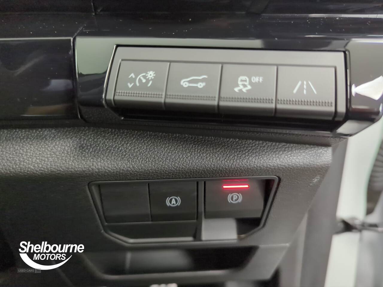 Nov 2023 Renault Austral E-Tech FHEV Iconic Esprit Alpine 5dr Auto 4C