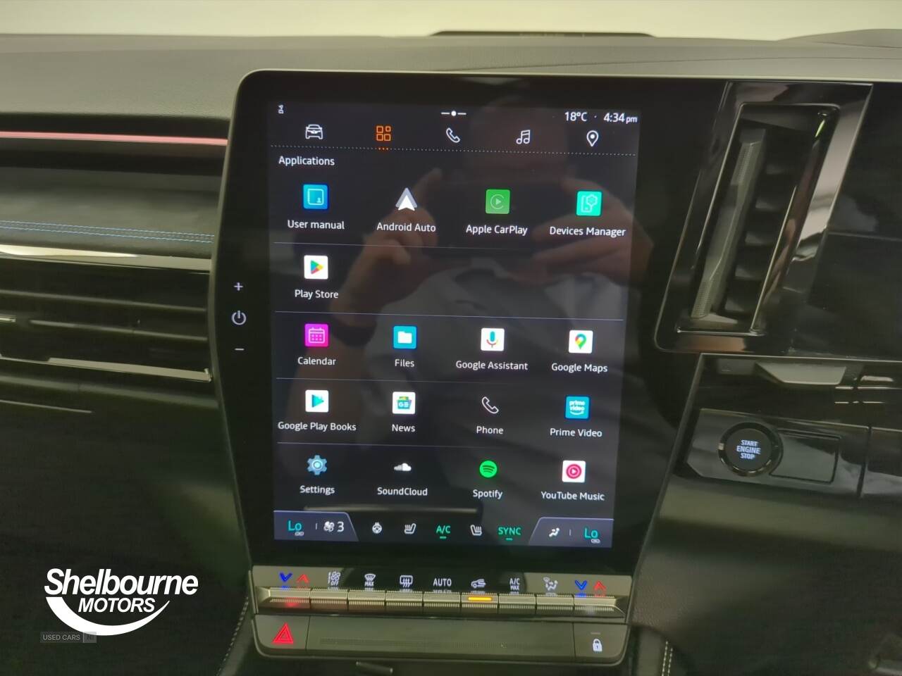 Nov 2023 Renault Austral E-Tech FHEV Iconic Esprit Alpine 5dr Auto 4C
