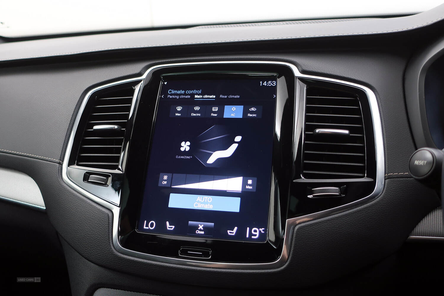 Jul 2021 Volvo XC90 2.0 T8 Recharge PHEV R DESIGN 5dr AWD Auto