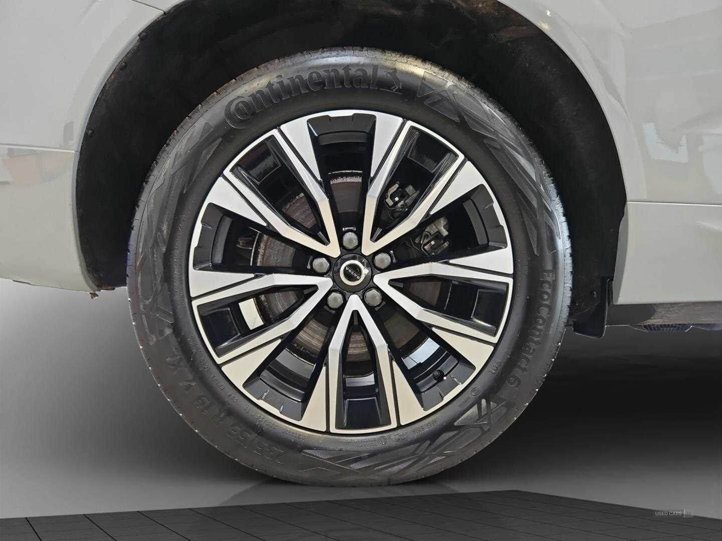 Jan 2024 Volvo XC60 2.0 B4D Plus Dark 5dr AWD Geartronic