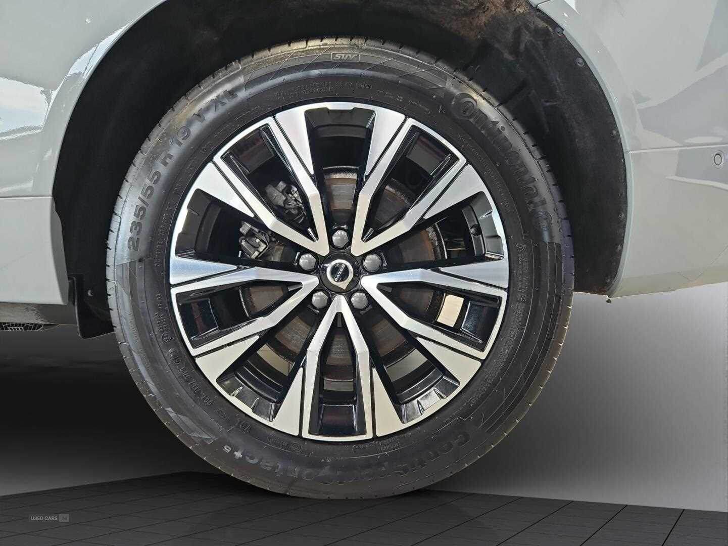 Jan 2024 Volvo XC60 2.0 B4D Plus Dark 5dr AWD Geartronic