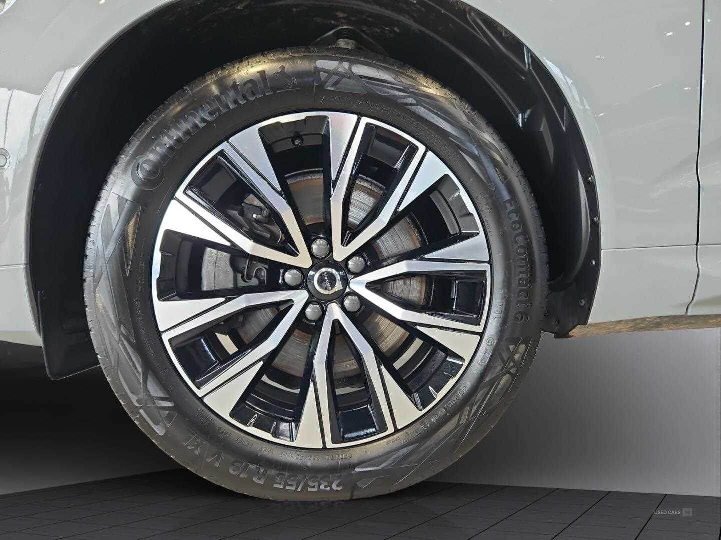 Jan 2024 Volvo XC60 2.0 B4D Plus Dark 5dr AWD Geartronic
