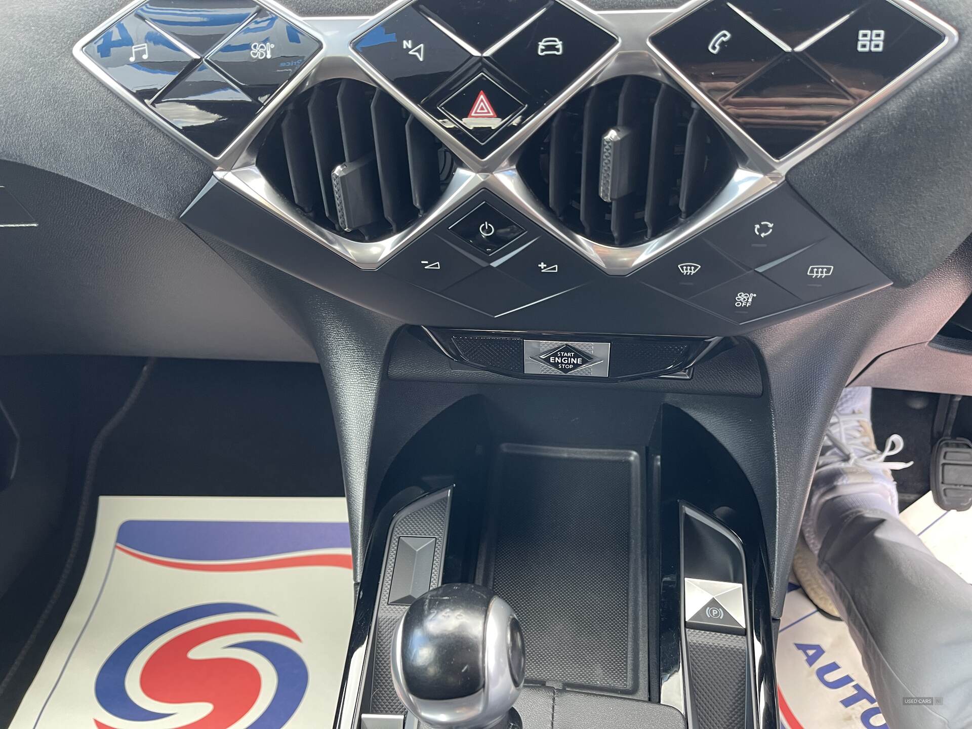 Car Thumbnail 16