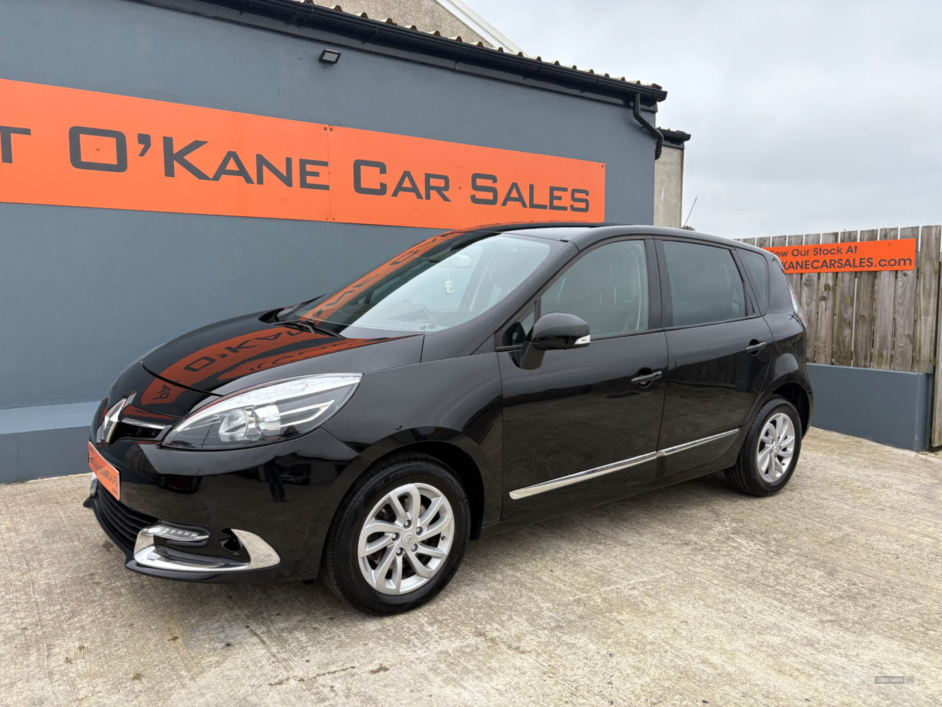 Renault Scenic DIESEL ESTATE in Derry / Londonderry