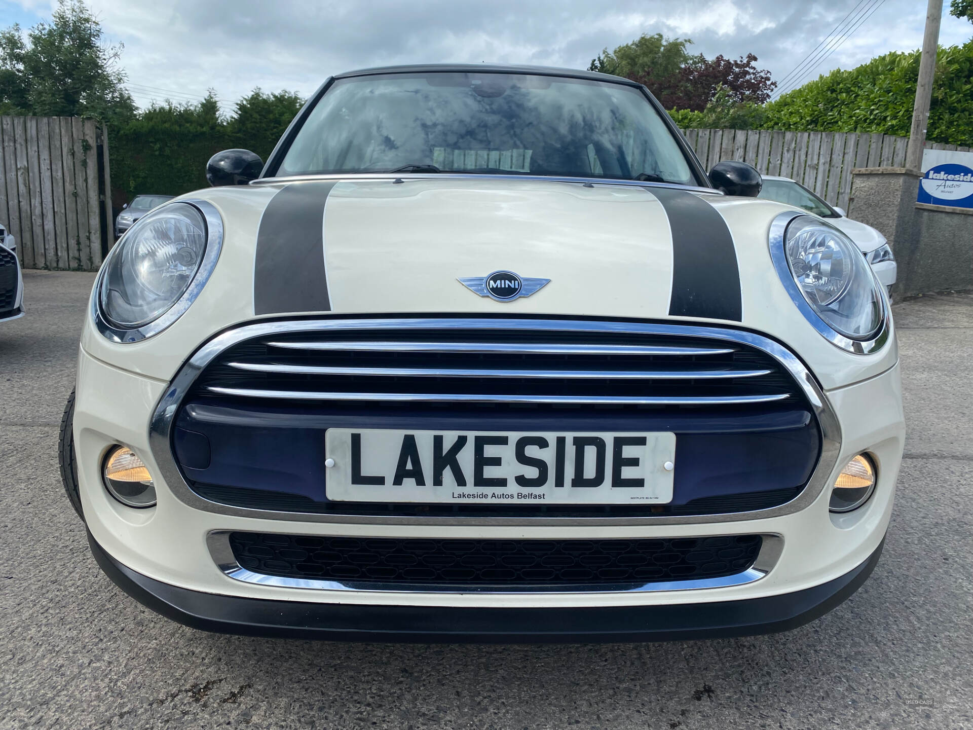 MINI Hatch DIESEL in Down