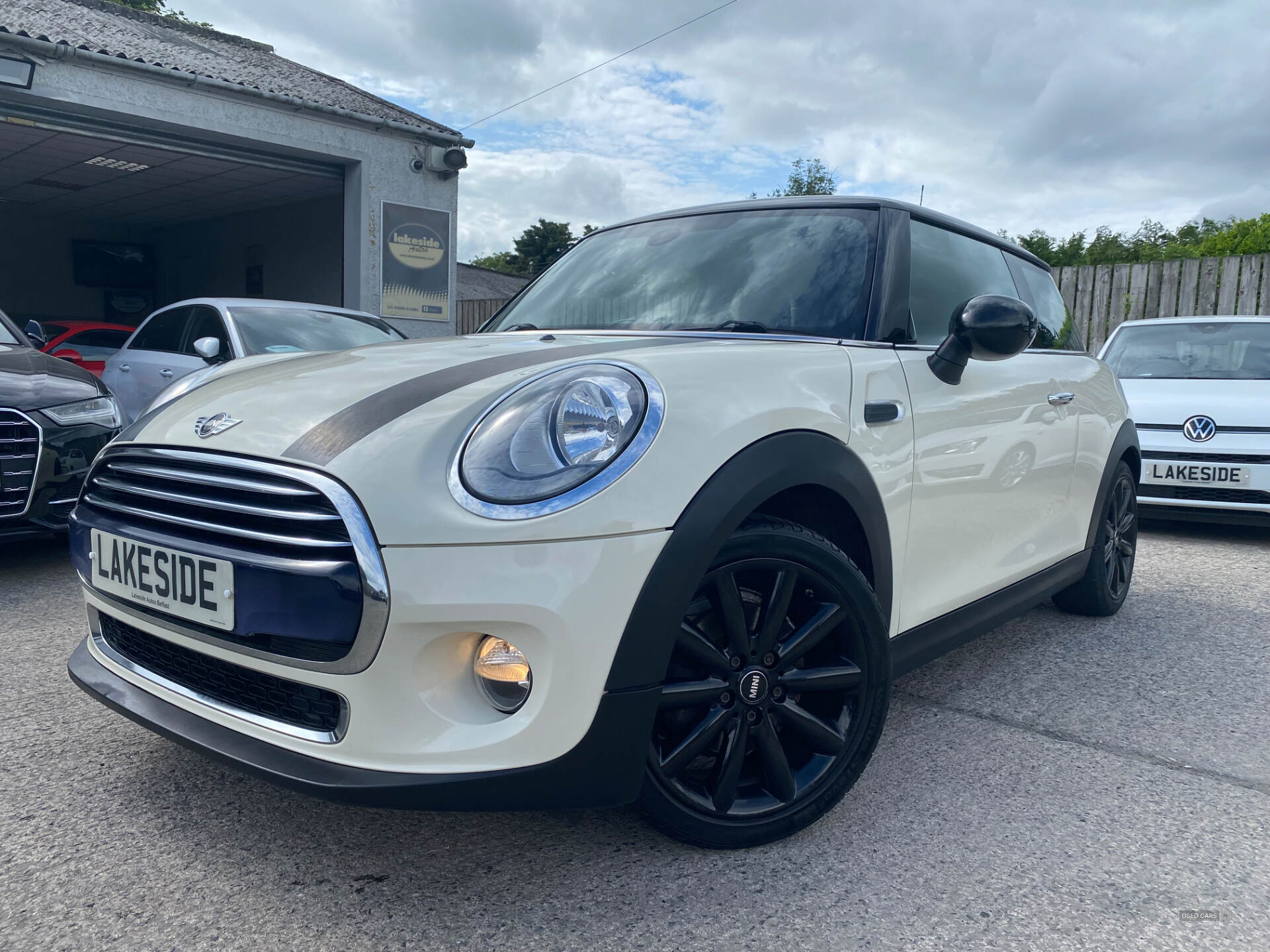 MINI Hatch DIESEL in Down