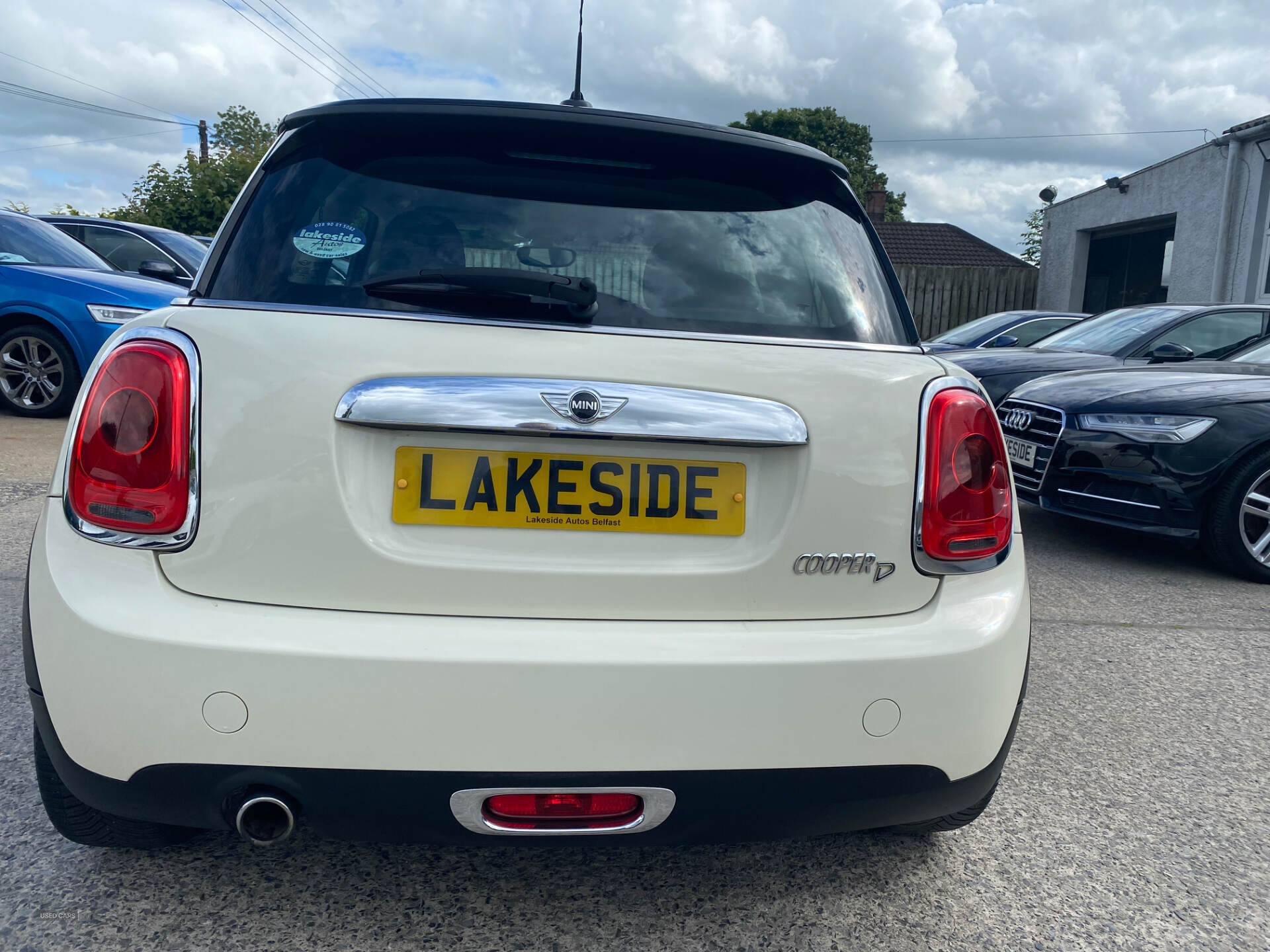 MINI Hatch DIESEL in Down