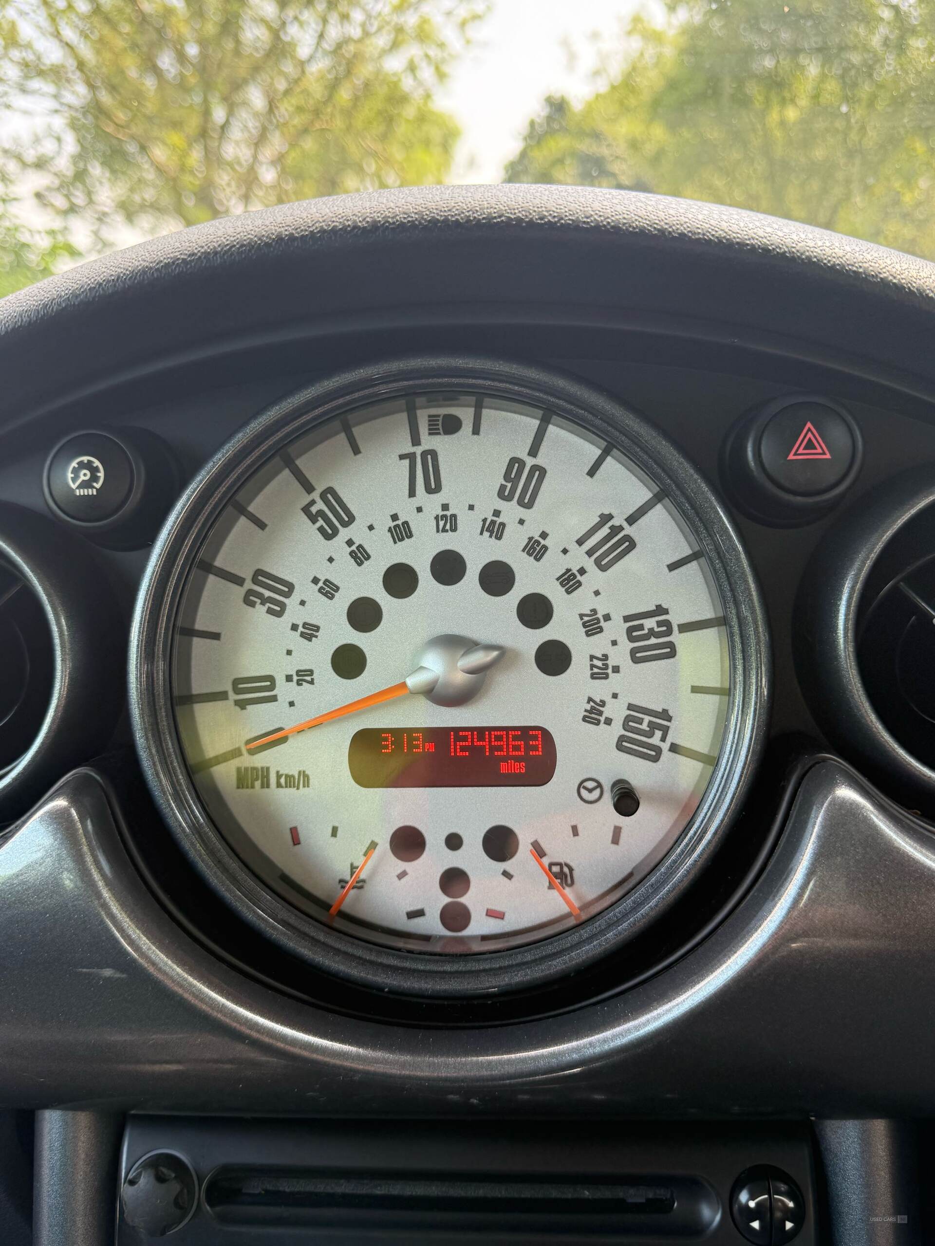 Apr 2006 MINI Hatch 1.6 Cooper 3dr
