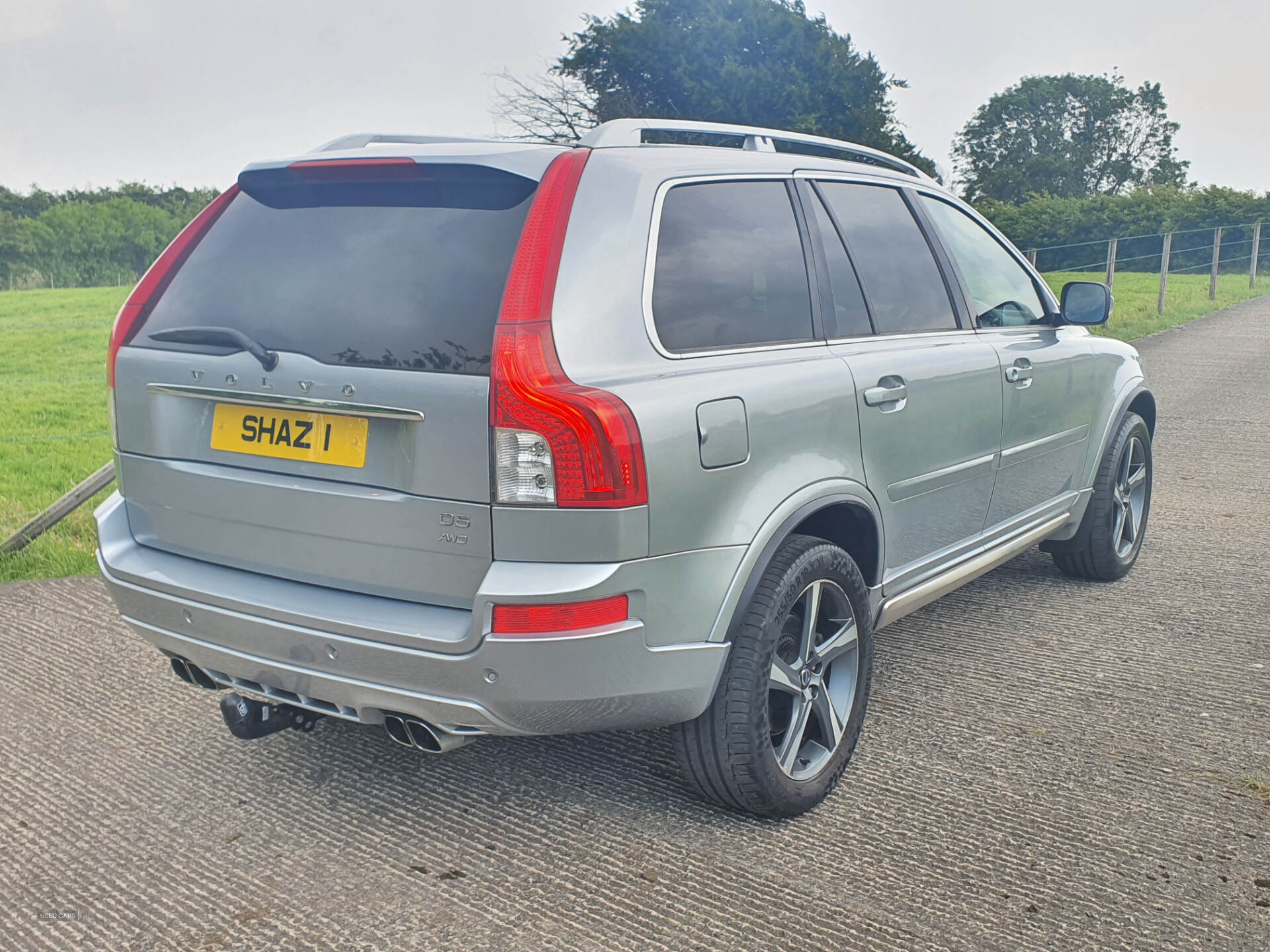 May 2014 Volvo XC90 2.4 D5 [200] R DESIGN Nav 5dr Geartronic