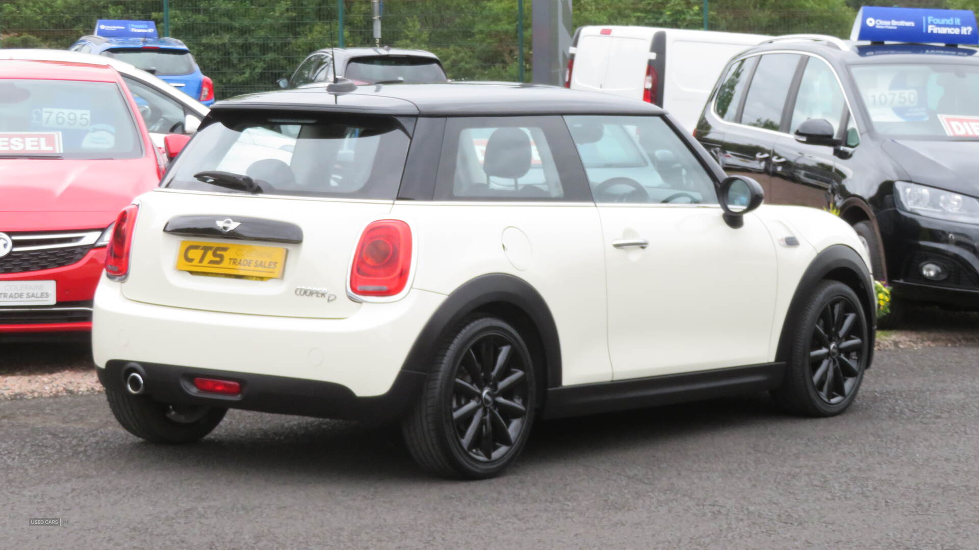 Oct 2016 MINI Hatch 1.5 Cooper D 3dr