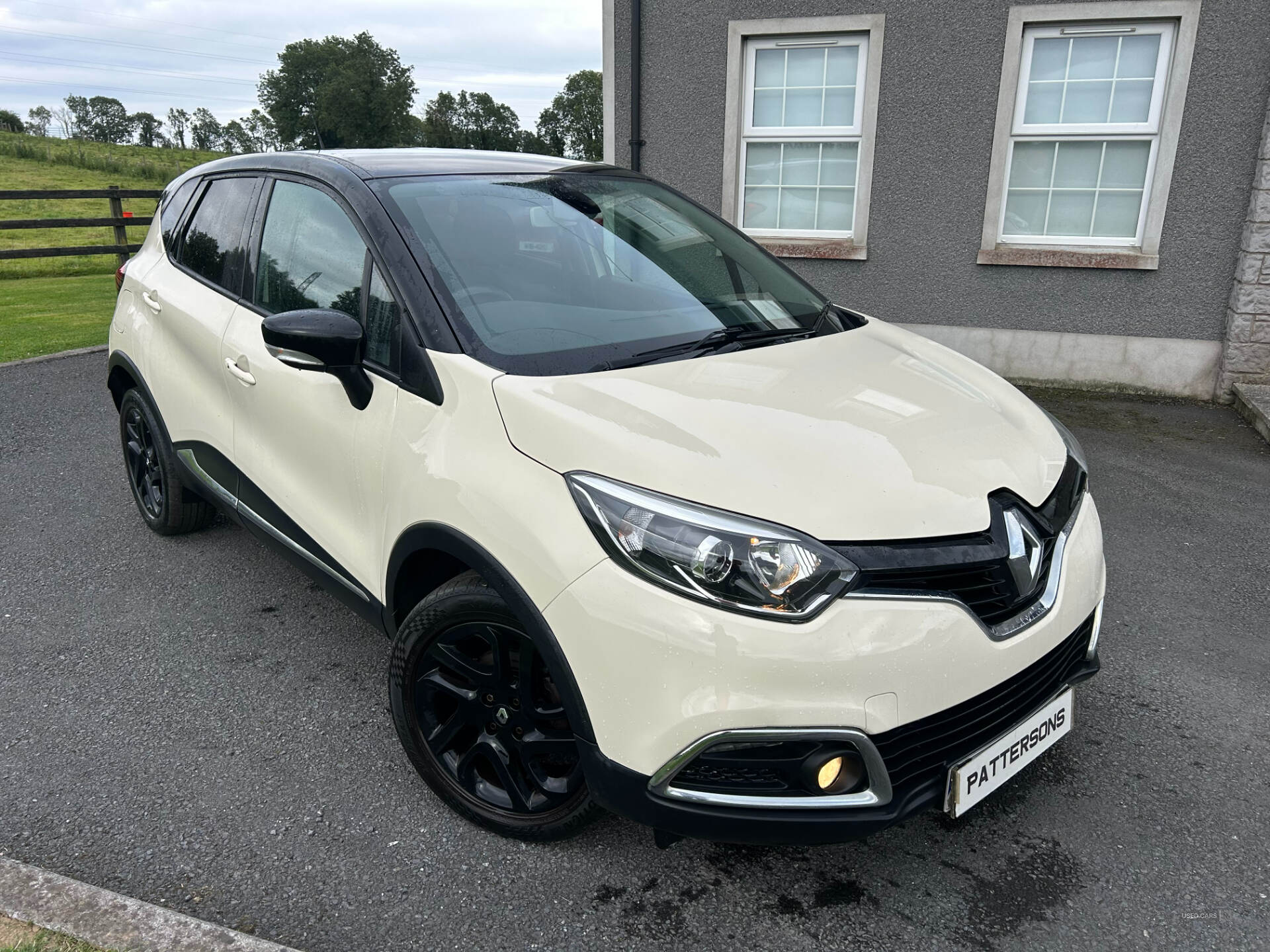 Renault Captur DIESEL HATCHBACK in Armagh