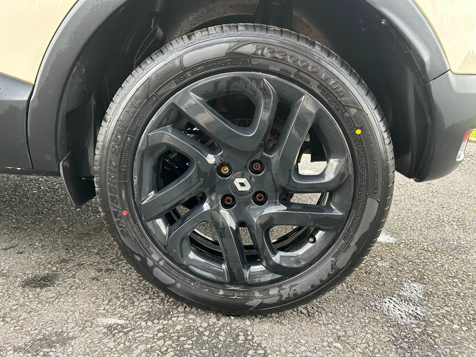 Renault Captur DIESEL HATCHBACK in Armagh