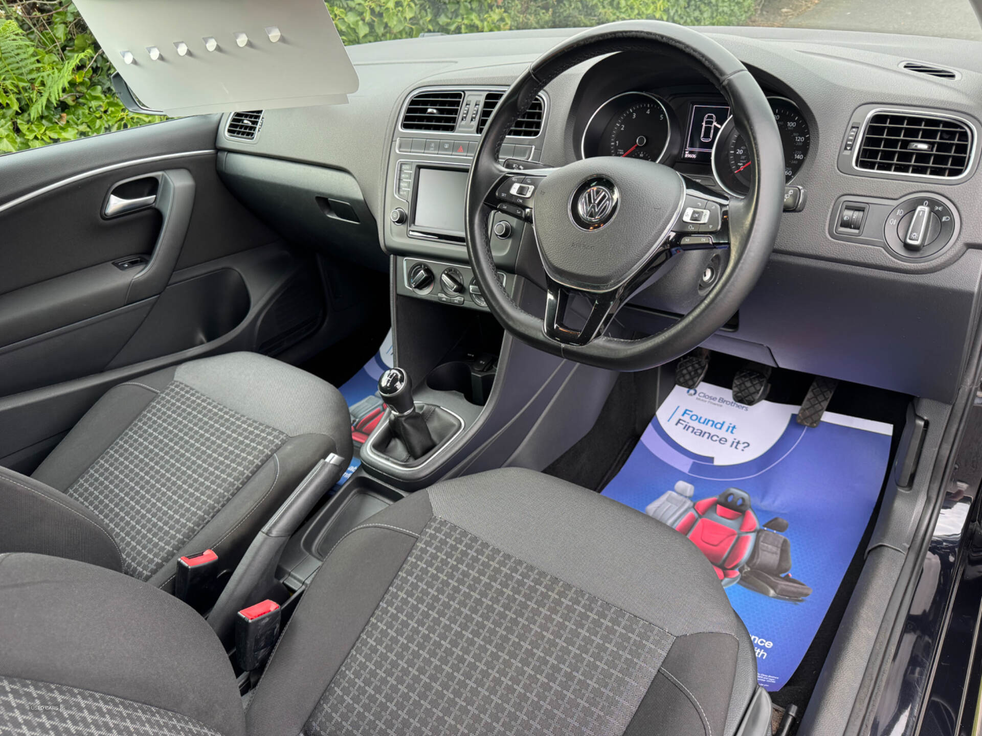 Volkswagen Polo HATCHBACK in Down