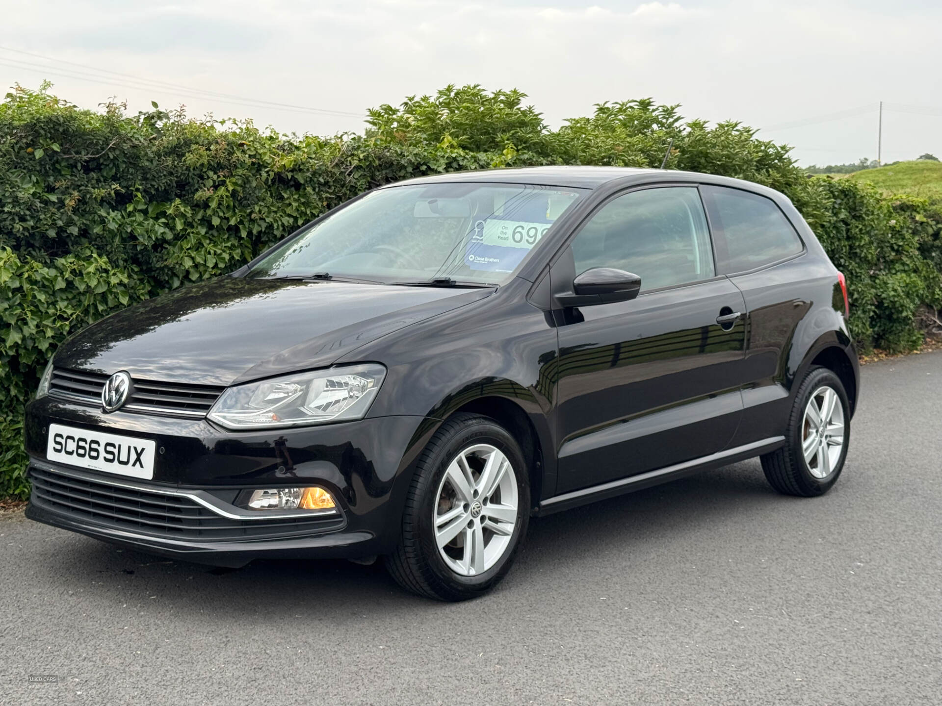 Volkswagen Polo HATCHBACK in Down