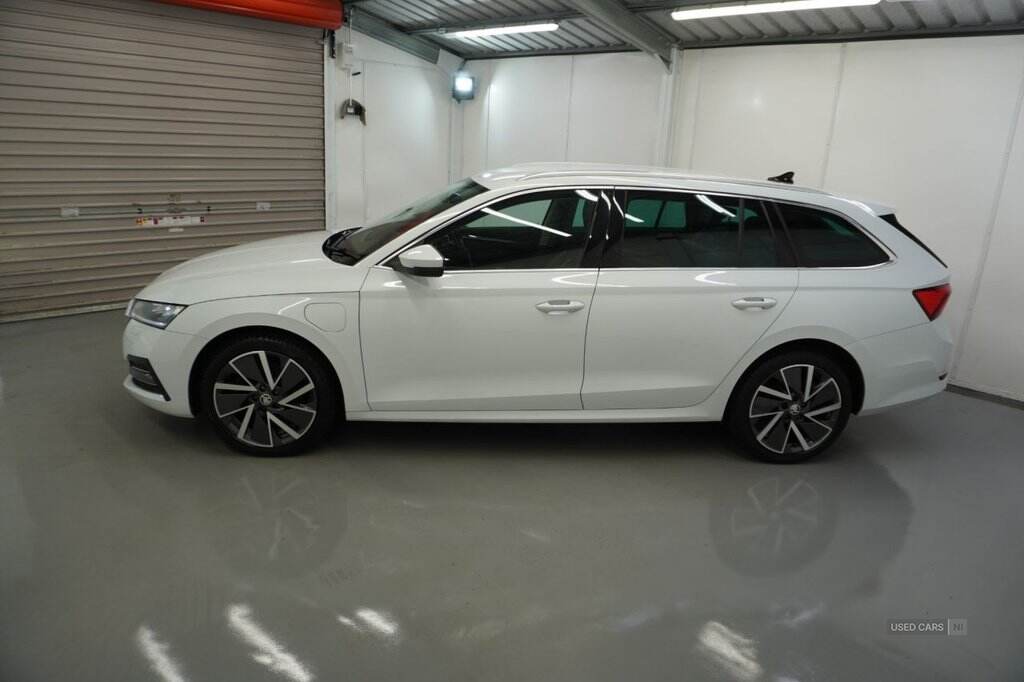 May 2021 Skoda Octavia 1.4 TSI iV SE L DSG 5dr