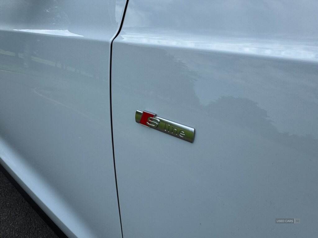 Oct 2018 Audi Q3 2.0 TDI Black Edition 5dr