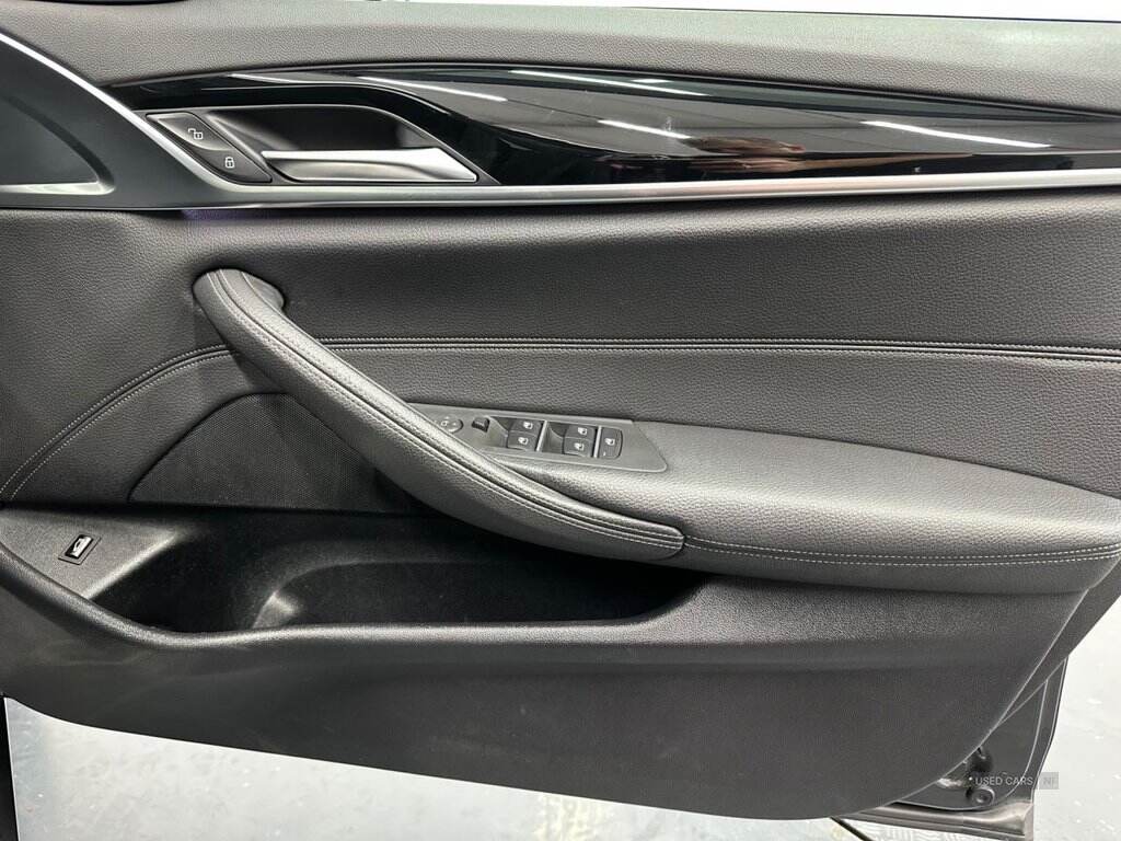 Mar 2018 BMW 5 Series 520d Efficient Dynamics SE 4dr Auto