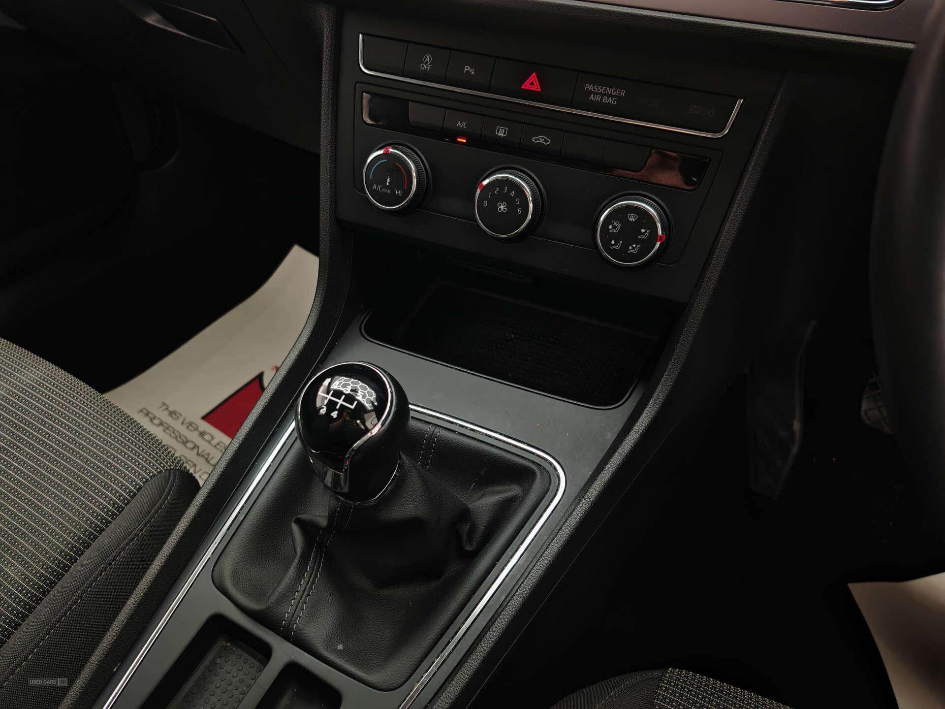 Sep 2018 Seat Leon 1.6 TDI SE Dynamic [EZ] 5dr