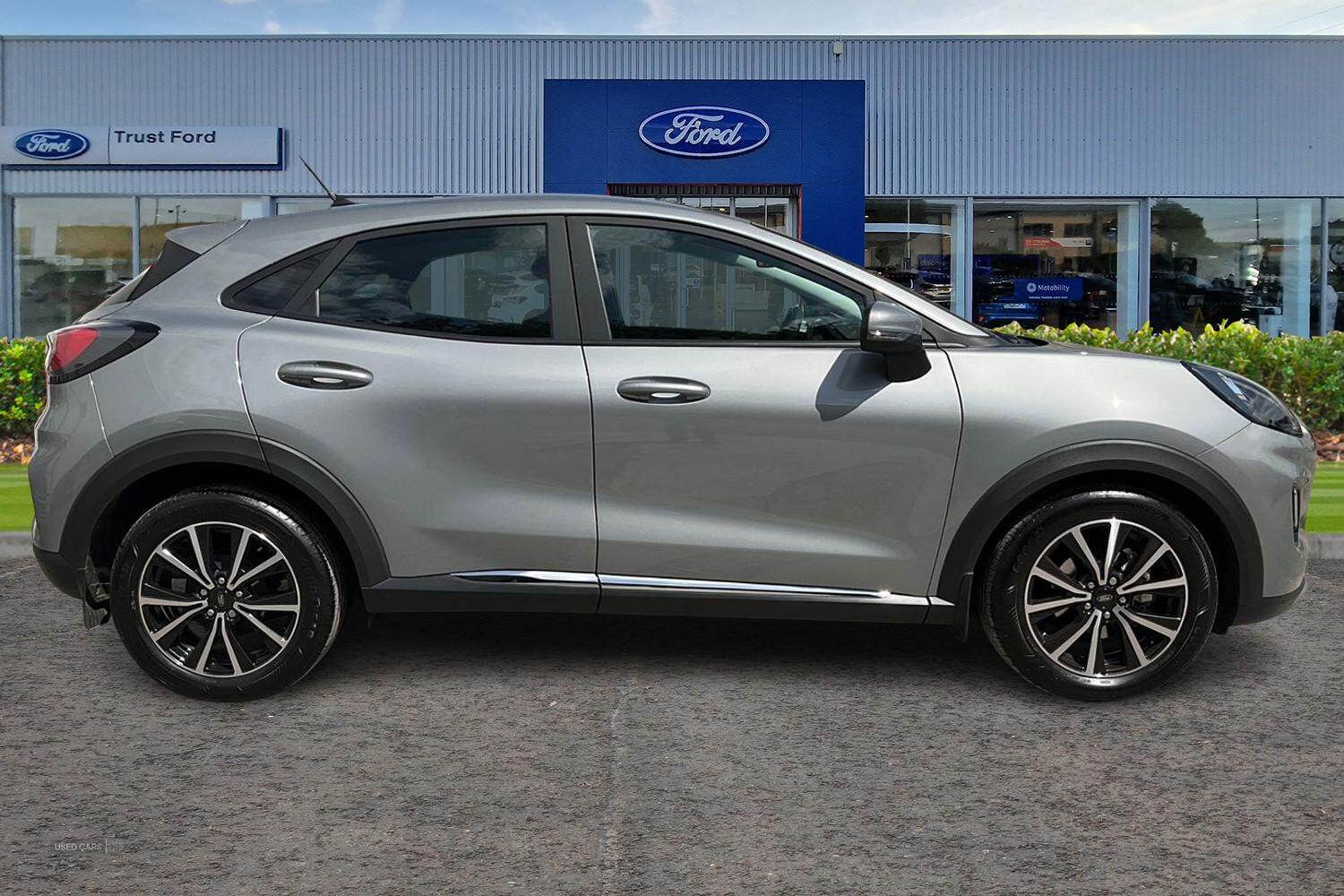  2023 Ford Puma 1.0 EcoBoost Hybrid mHEV Titanium 5dr**REAR SENSORS - SAT NAV - CRUISE CONTROL - HYBRID - DRIVE MODE SELECTOR - EMERGENCY CALL FUNCTION - ISOFIX**
