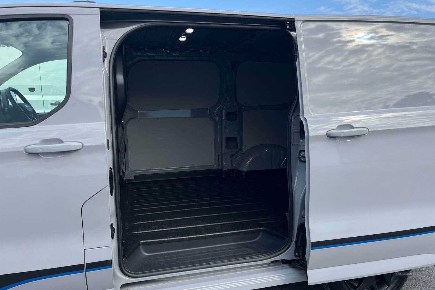 Sep 2024 Ford Transit Custom 2.0 EcoBlue 170ps H1 Van Sport Auto