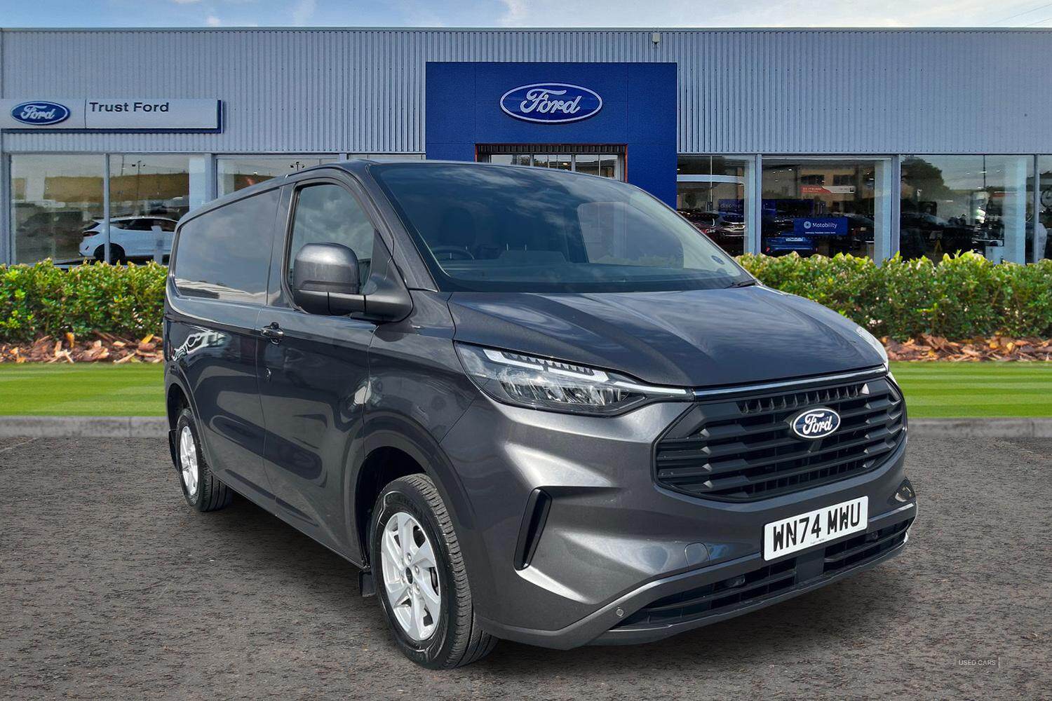 Oct 2024 Ford Transit Custom 2.0 EcoBlue 136ps H1 Van Limited