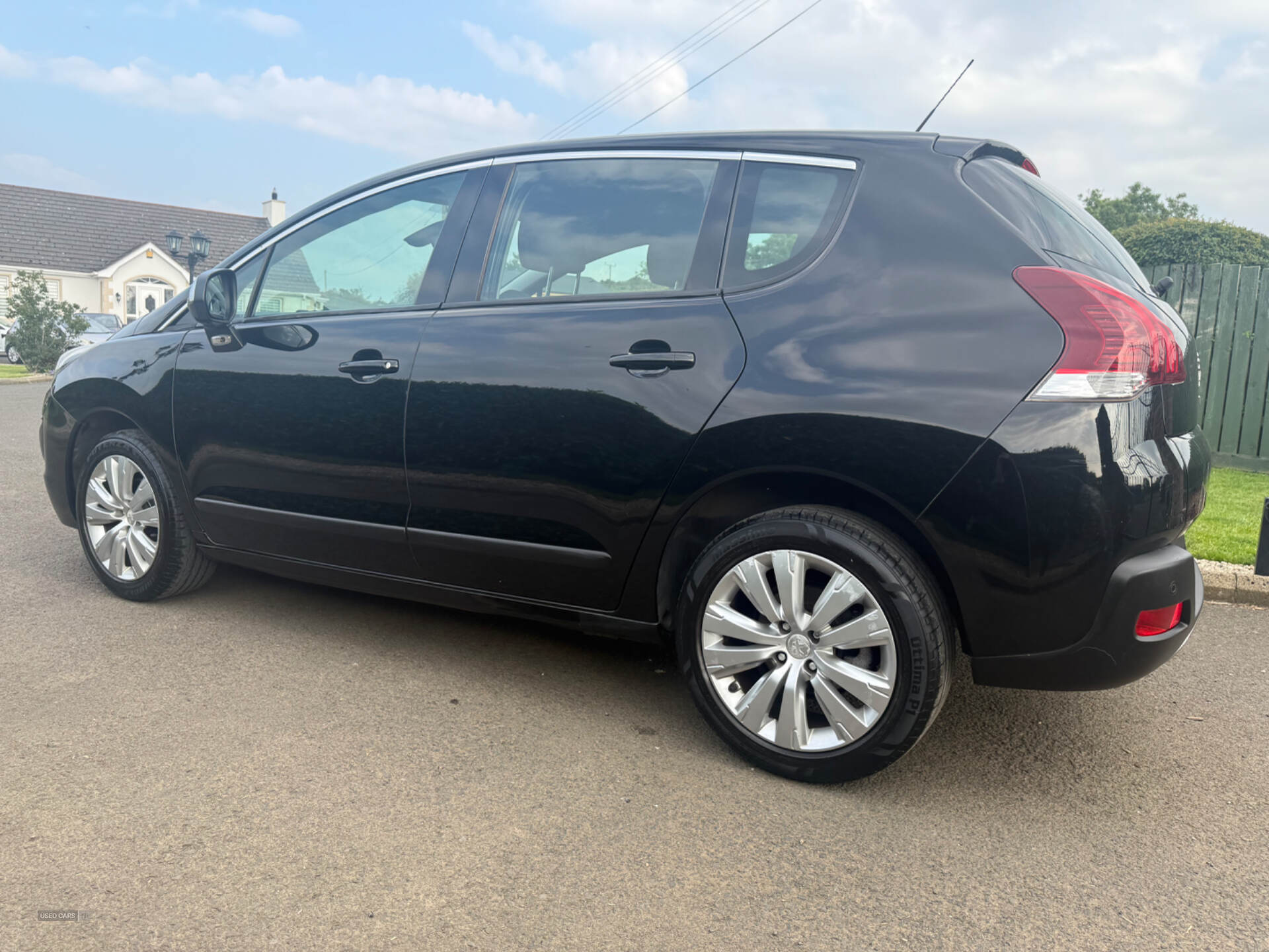 Peugeot 3008 DIESEL ESTATE in Antrim