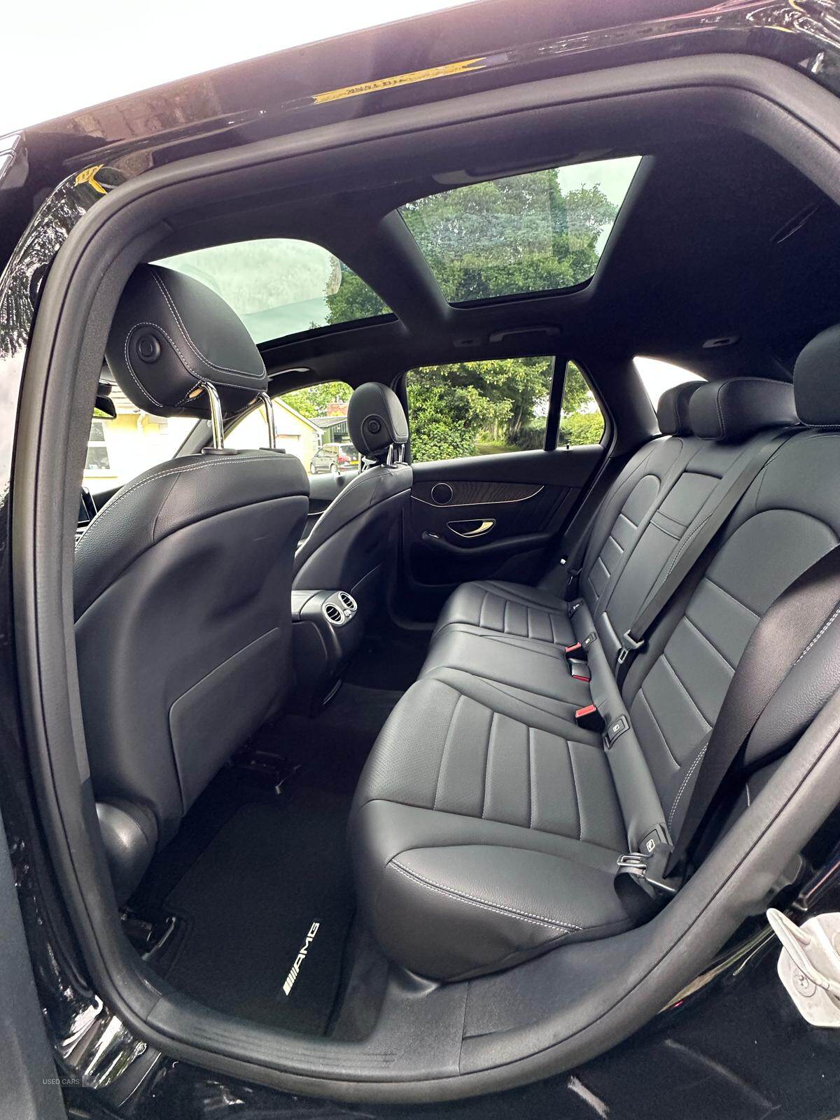 Jan 2016 Mercedes GLC-Class GLC 220d 4Matic AMG Line Premium 5dr 9G-Tronic