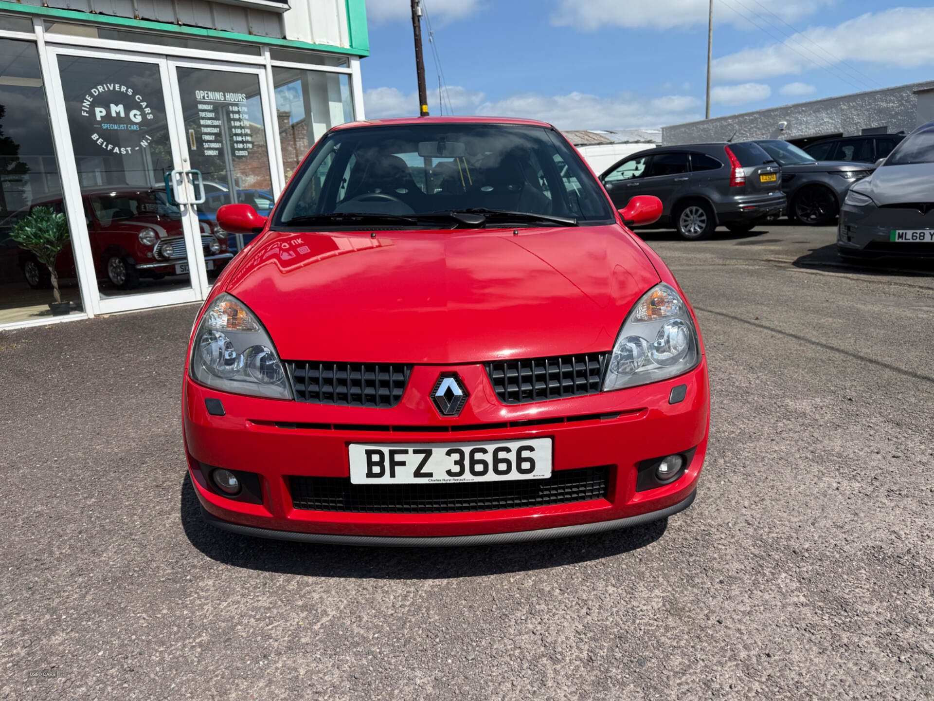 Aug 2005 Renault Clio 2.0 16V Renaultsport 182 Trophy 3dr