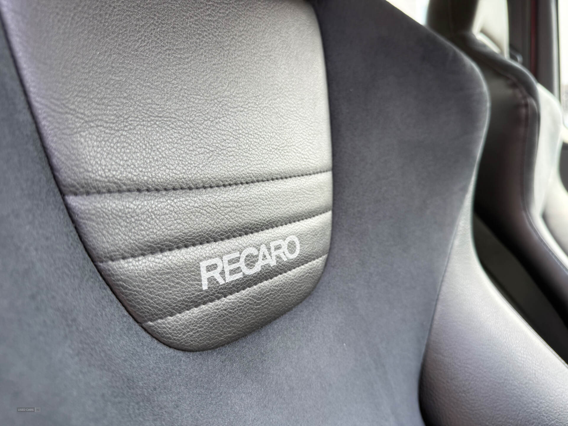 Aug 2005 Renault Clio 2.0 16V Renaultsport 182 Trophy 3dr