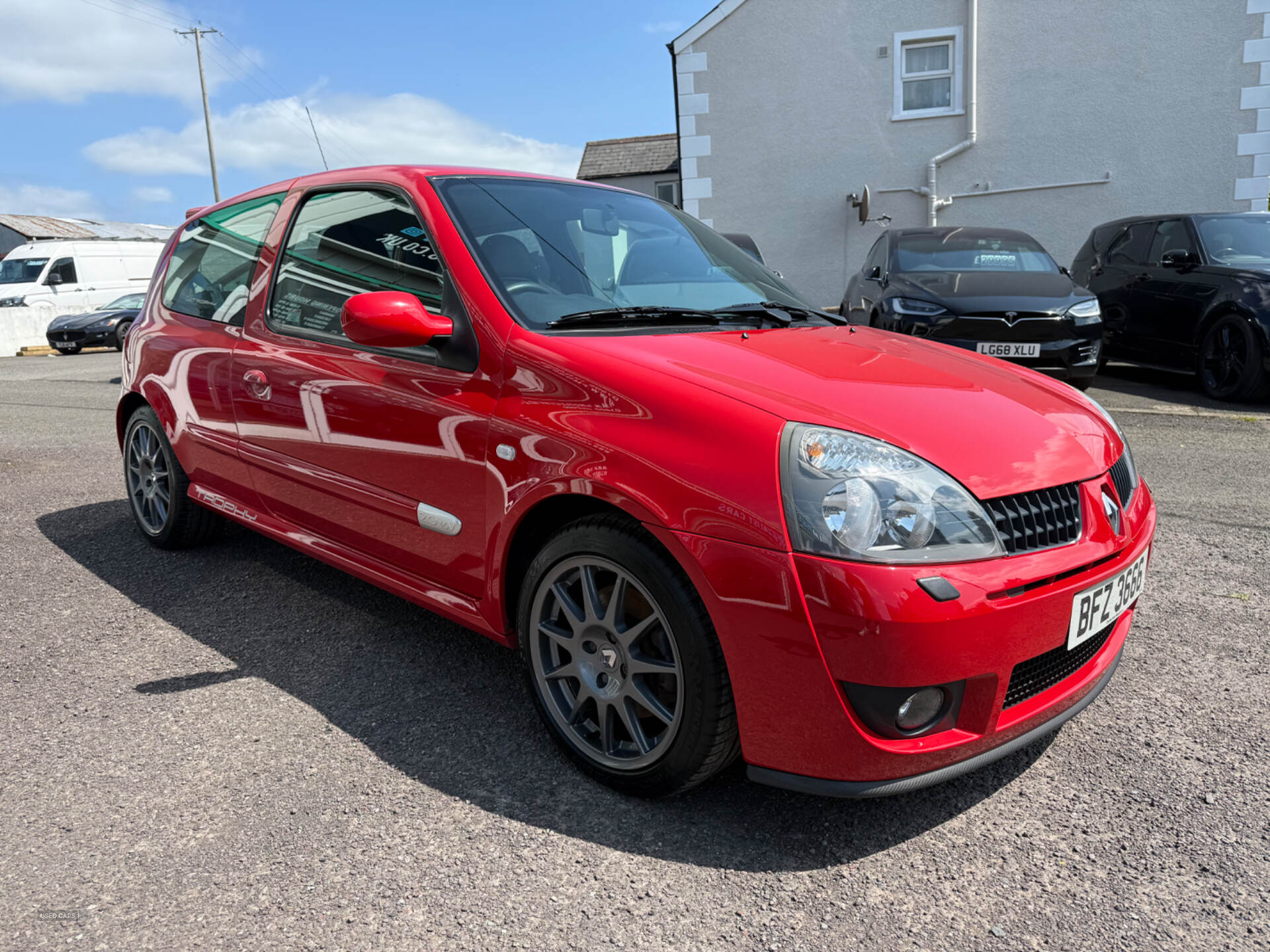 Aug 2005 Renault Clio 2.0 16V Renaultsport 182 Trophy 3dr
