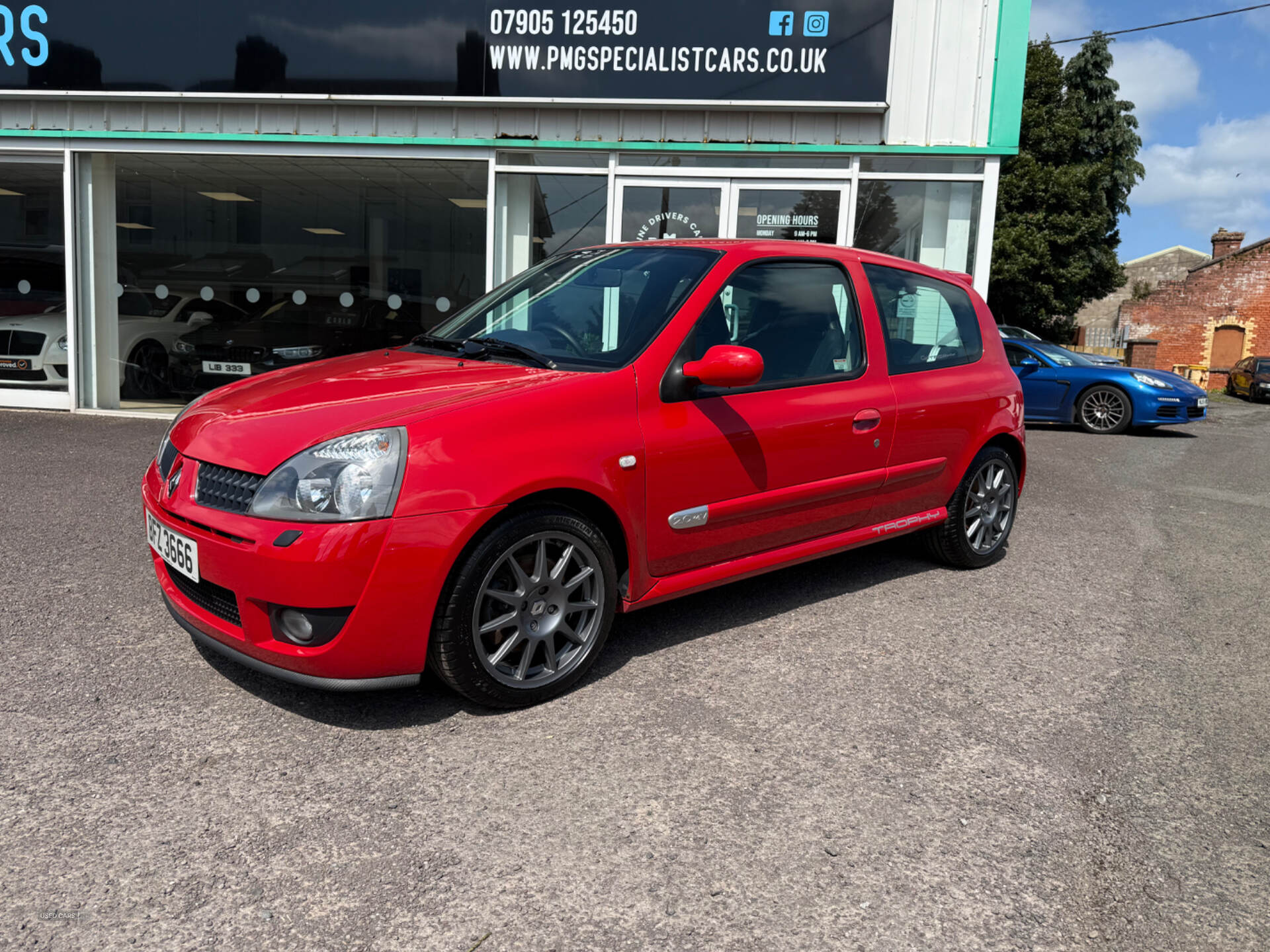 Aug 2005 Renault Clio 2.0 16V Renaultsport 182 Trophy 3dr