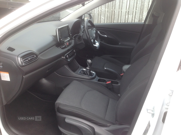 Hyundai i30 DIESEL HATCHBACK in Down