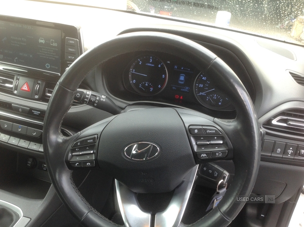 Hyundai i30 DIESEL HATCHBACK in Down
