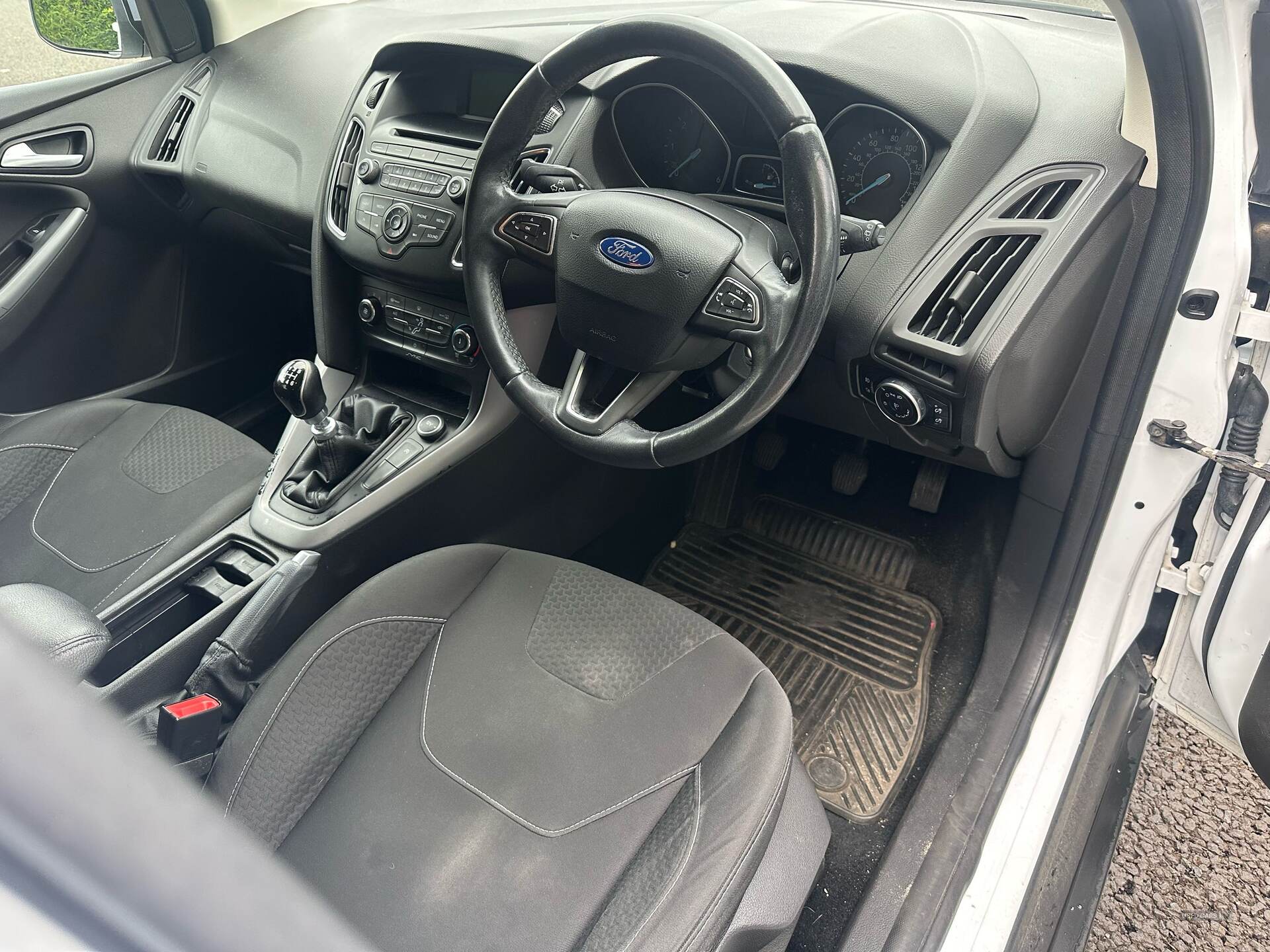 Sep 2015 Ford Focus 1.5 TDCi 120 Zetec 5dr