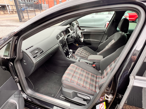 Volkswagen Golf HATCHBACK in Antrim