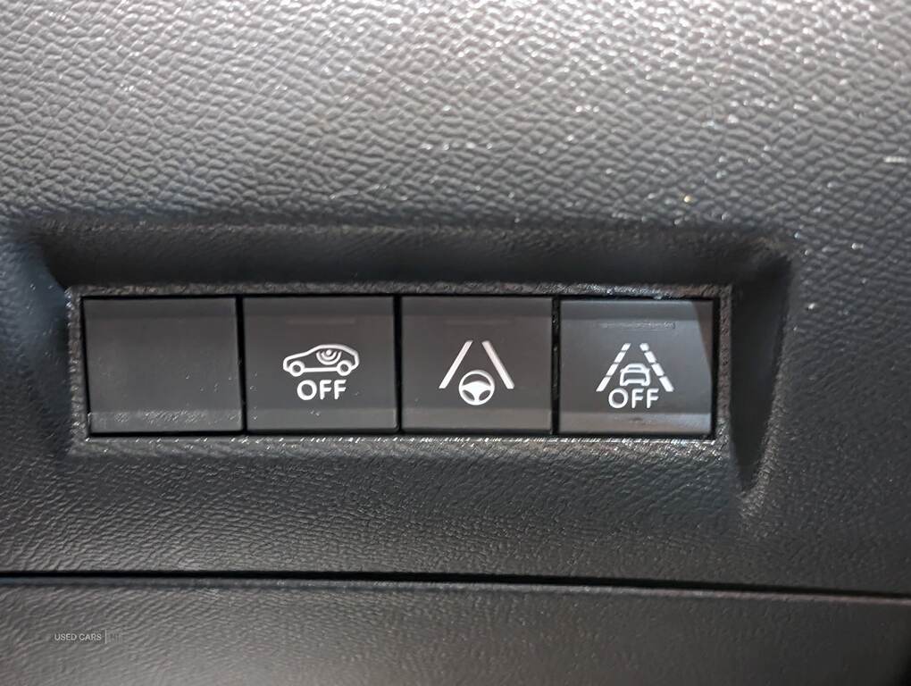 Peugeot 208 HATCHBACK in Antrim