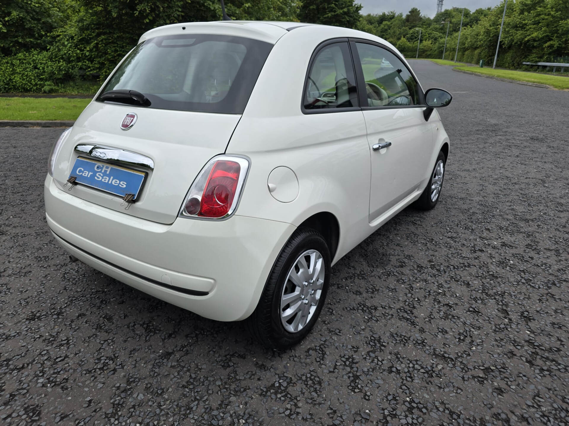 Fiat 500 HATCHBACK in Down