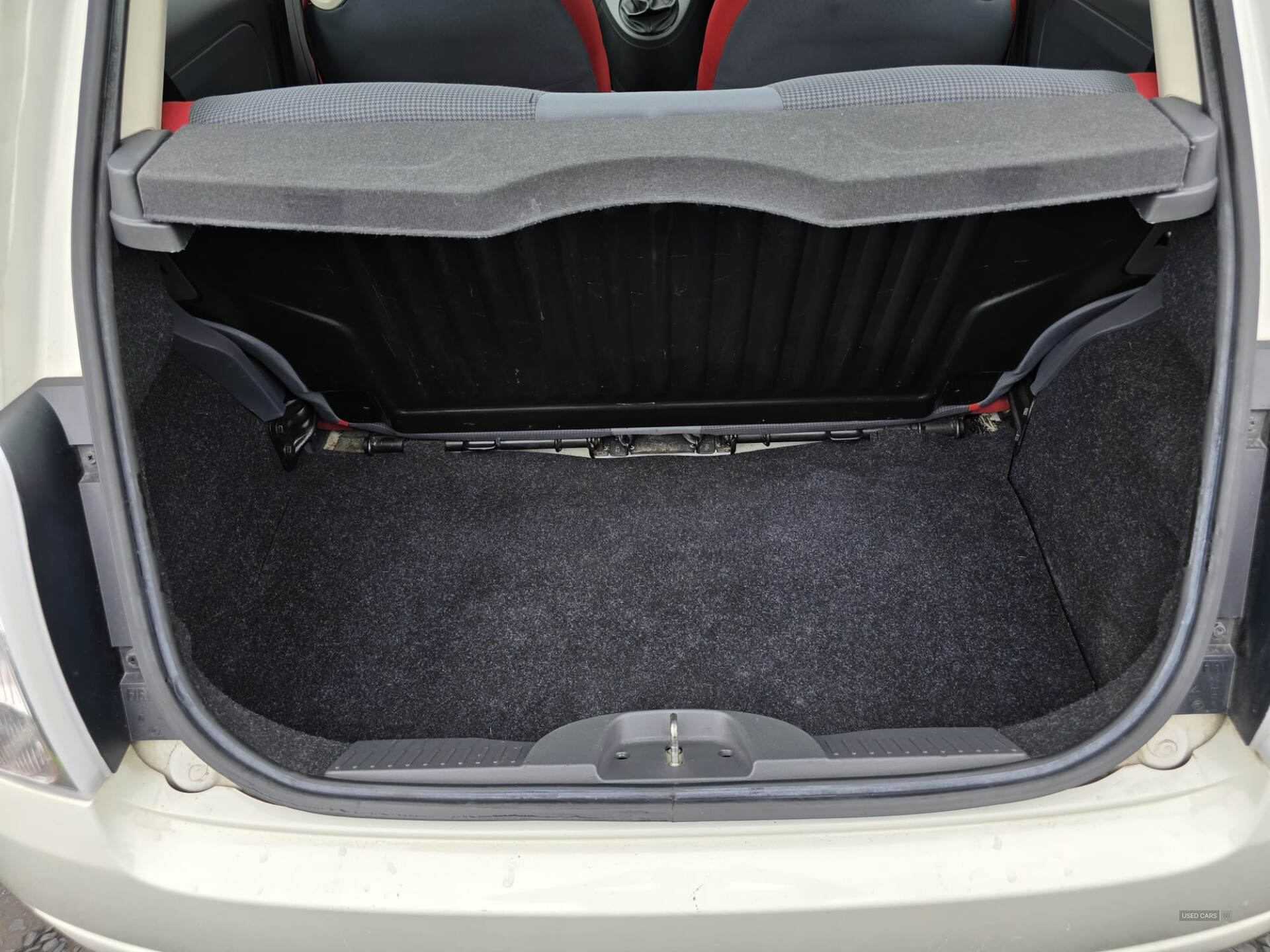 Fiat 500 HATCHBACK in Down