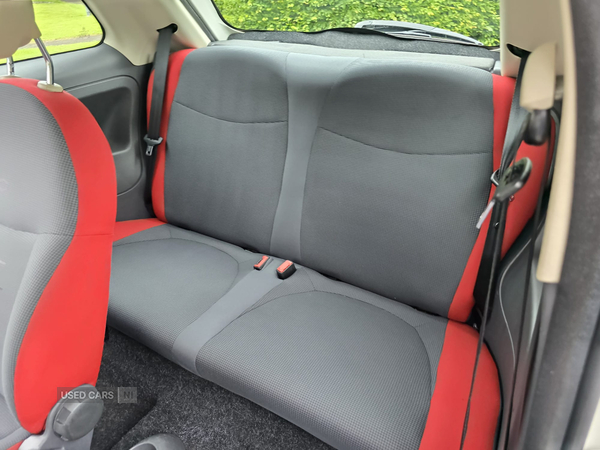 Fiat 500 HATCHBACK in Down